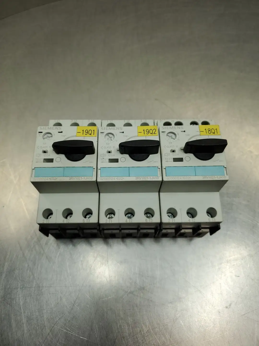USED Siemens 3RV1021-1JA10 Circuit Breaker, 10A