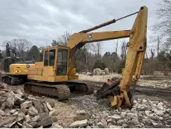 Used JOHN DEERE 690B Crawler Excavators Pennsylvania US | Iron Exchange Equipment Solutions #1353846