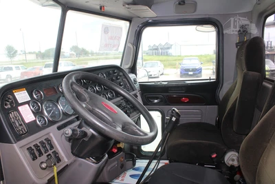 Used 2012 PETERBILT 389 Vacuum Truck Texas US | Roll Off Truck World #1491931