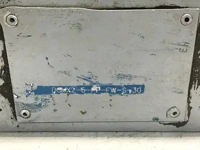 USED VICKERS DGMX2-5-PP-FW-S-30