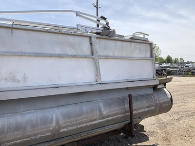 USED 1979 CREST 29-22