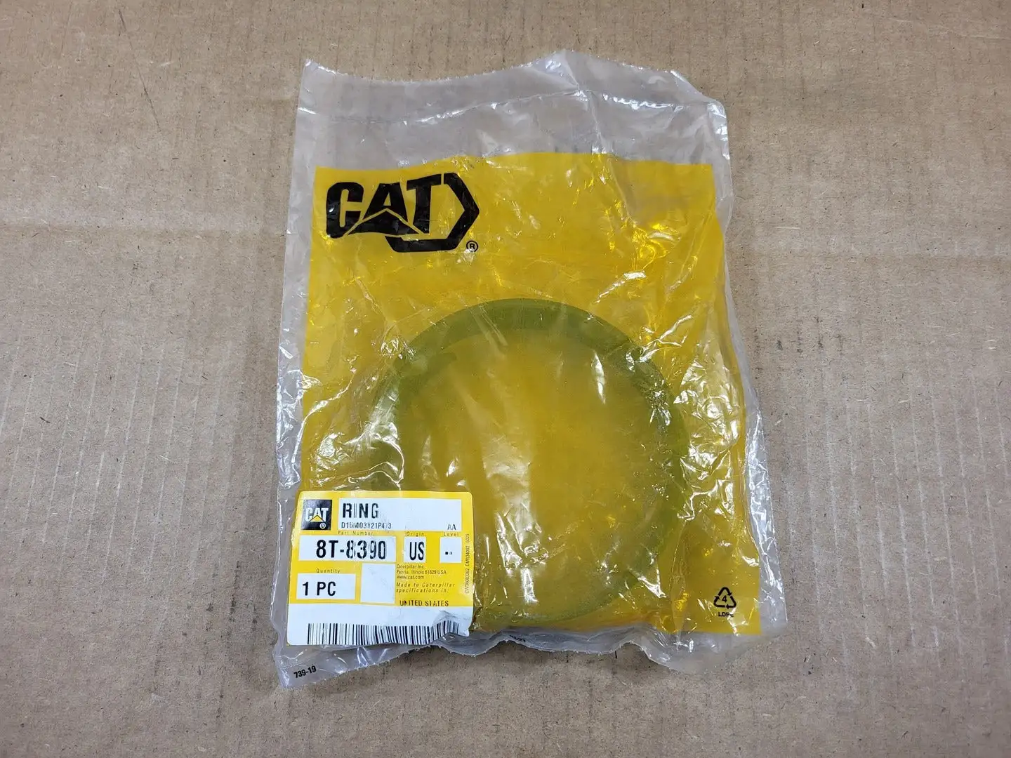 NEW CATERPILLAR 8T-8390