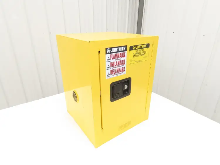 Used JUSTRITE _UNKNOWN_ Biological Safety Cabinets | Arrow Industrial #618119