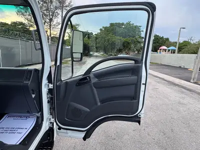 Used 2024 ISUZU NPR HD Box trucks Florida US | Truck and Van Outlet #1509131