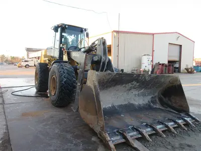 USED 2019 Deere 644K