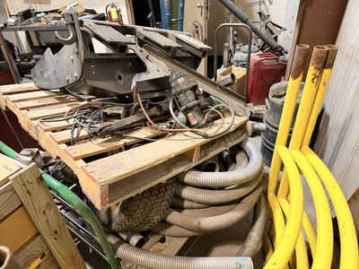 Used LOT INCLUDES EVERTHINGY ON THE CART: WINCHES AND RACK, SMALL TIRES, CART, AND MORE. _UNKNOWN_ Maintenance Carts Michigan US | Miedema Asset Management Group #1304328