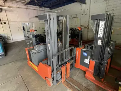 2021 TOYOTA 6BWC20 Walk-Behind Electric Stackers | Steam Well LLC (2)