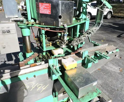 USED RESINA SINGLE CHUCK AUTO CAPPER S-30