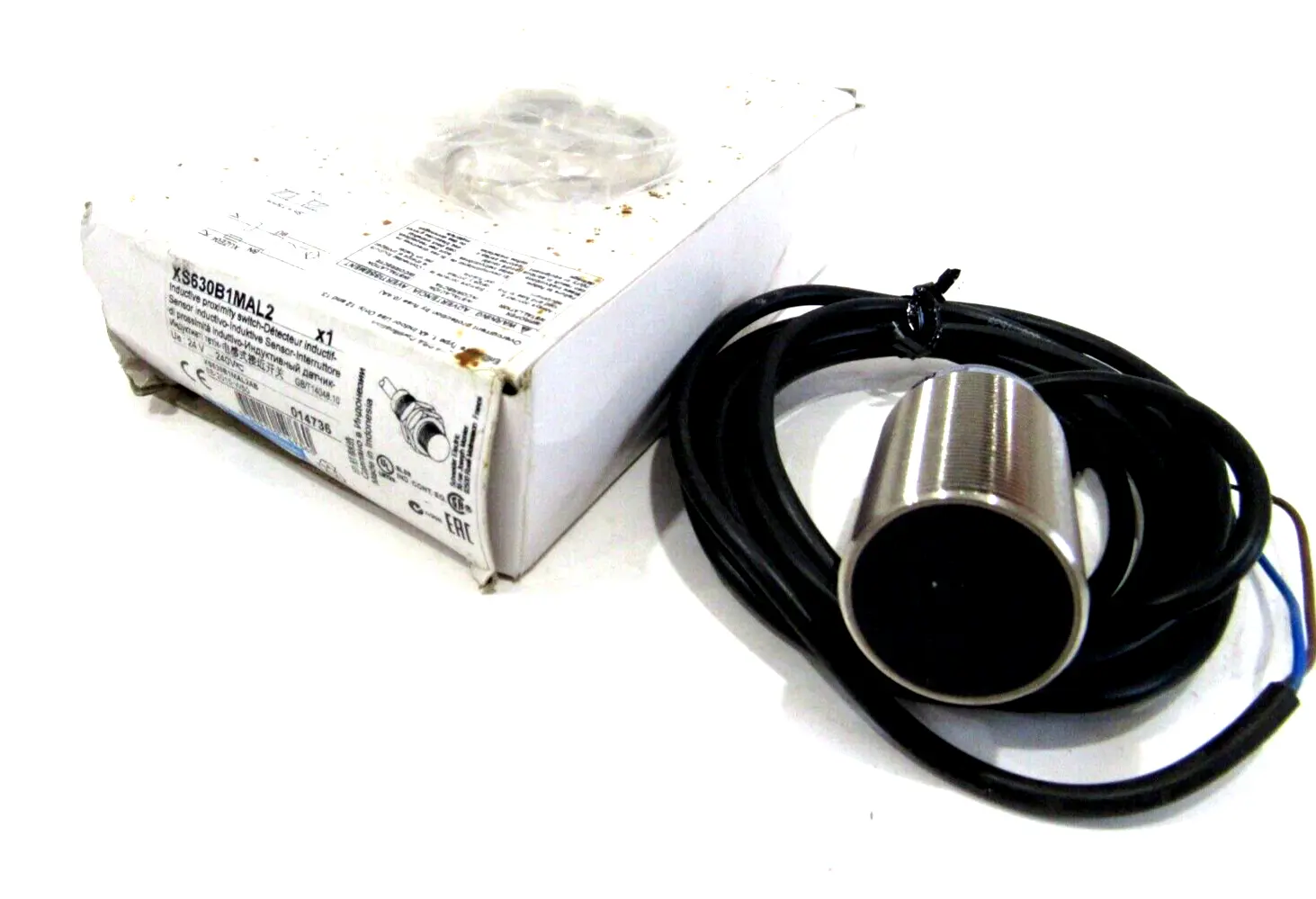 NEW SCHNEIDER ELECTRIC TELEMECANIQUE XS630B1MAL2 PROXIMITY SENSOR