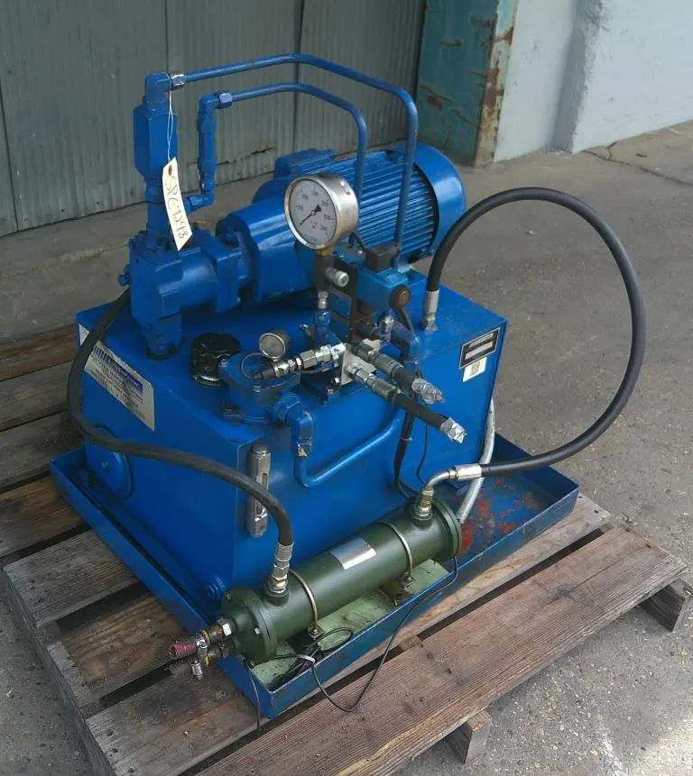 SPC9248  Pump 5 hp AirHydroPower hydraulic power unit, 25 gal reservoir tank