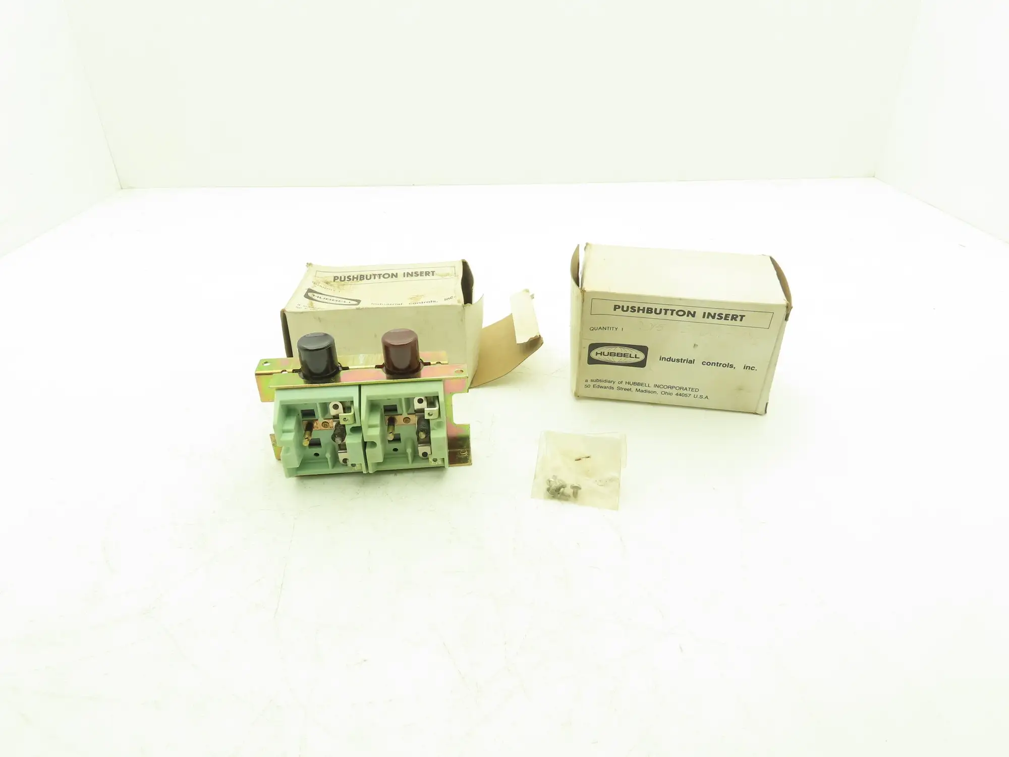 Hubbell 54601-145 Momentary Contact Two Pushbutton Assembly 1 NO 1 NC Lot of 2