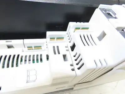 Nidec M700-06400470A Unidrive M Series AC Drive 30/40Hp 480V 3PH 47A Keypad
