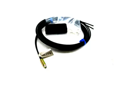 NEW OMRON E32-DC200 PHOTOELECTRIC SWITCH E32DC200