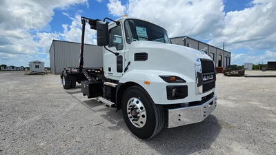 New | in-Stock 2027 MACK MD6 Rolloff Trucks Texas US | Roll Off Truck World #1491880