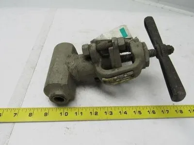 Hancock 7230  2680 Class T-Pattern Loose Backseat Globe Valve 3/8"