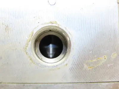 CKD CVS3-15A-70-03RS-3 High Pressure Air Operated 3-Way Valve