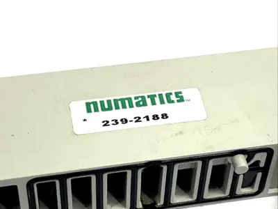 239-2188 | Numatics  Sandwich Pressure Block 1/8" NPT - Used