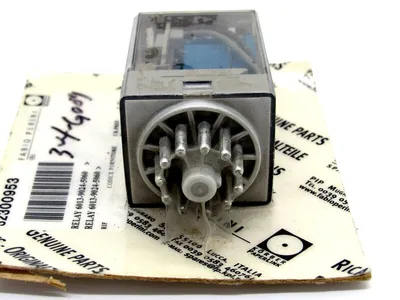 NEW FINDER 60.13.9.024.5060 GENERAL PURPOSE RELAY 10AMP 250V 24VDC 601390245060