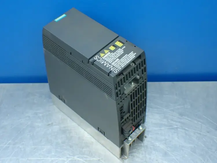 Used SIEMENS 6SL32101KE118AF1 Variable Speed Drives Ohio US | HGR 24 #1150869