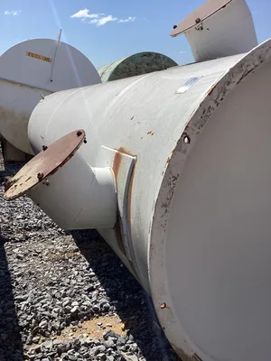 Universal Silencer Vertical Steel 4000 Gallon Tank; Model URSX-24