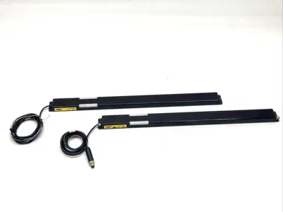 Used Banner Safety Light Curtain Emitter & Receiver Light Curtains & Grids Michigan US | Maverick Industrial Sales #1392977