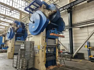 Used _UNKNOWN_ _UNKNOWN_ Drawing Presses FR | Apex Group #1550758