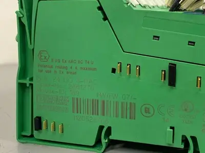 USED PHOENIX CONTACT TERMINAL BLOCK W/ IBS IL 21 BK-T/U-PAC ON RAILS