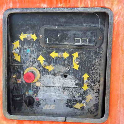 USED 2013 JLG 450AJ