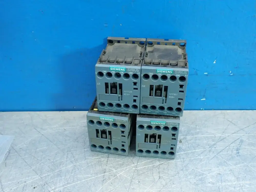 USED SIEMENS 3RH21221AK60