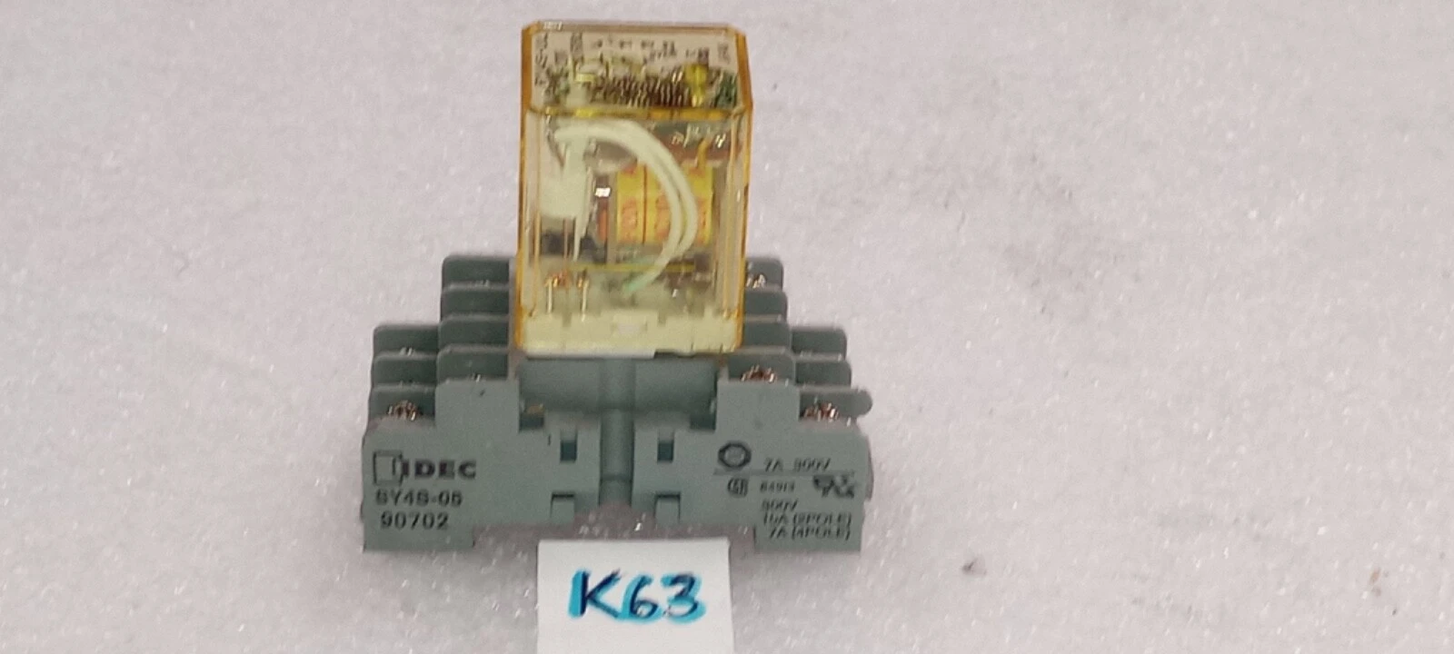 USED IDEC idec sy4s-05 socket and relay ry4s-ul