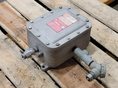 USED AKRON EXI684