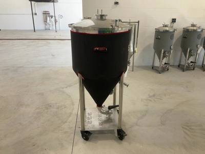 Used SPIKE BREWING CF30 CONICAL FERMENTER/UNITANK WITH INSULATED CONICAL JACKET Brewing Equipment Michigan US | Miedema Asset Management Group #1580154