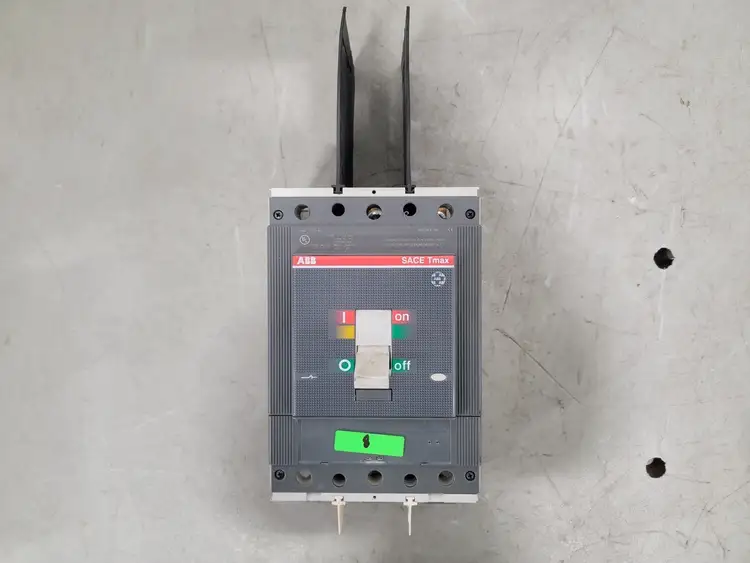 Used ABB T5H-D 400 Switchgears British Columbia CA | Lenmark #239700