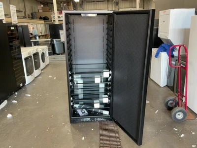 Used BRAMA BR-300GREF Refrigerators Michigan US | Miedema Asset Management Group #1761119