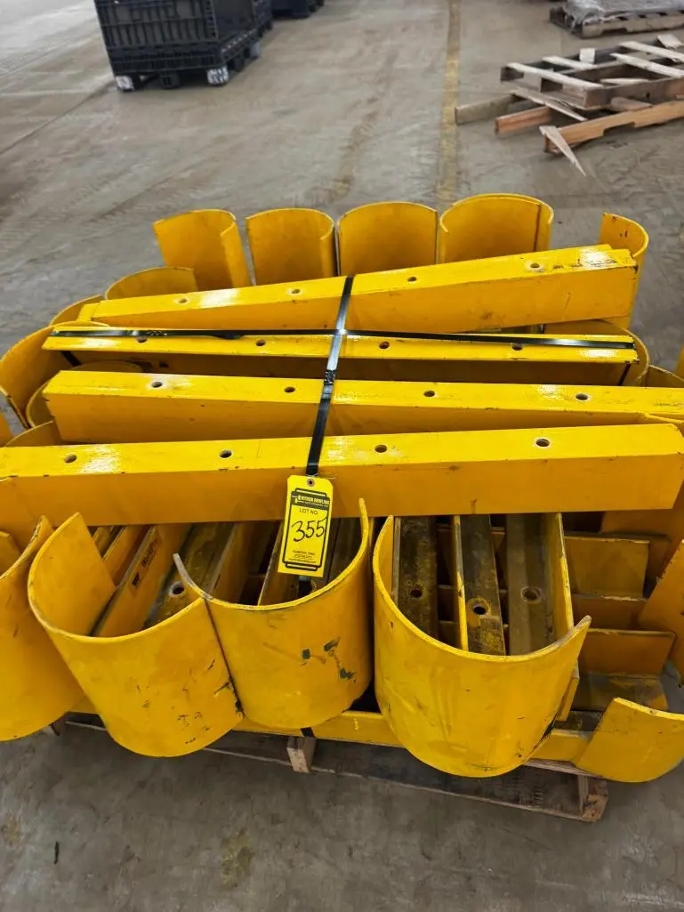 Used _UNKNOWN_ _UNKNOWN_ Guard Rails North Carolina US | Myron Bowling Auctioneers Inc #1547590
