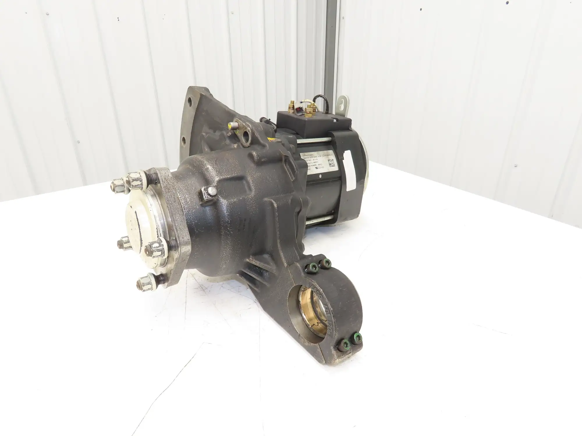 Yale 8818770 Forklift Front Right Drive Axle & Motor 5-Lug Off ERP035VTN36TE084