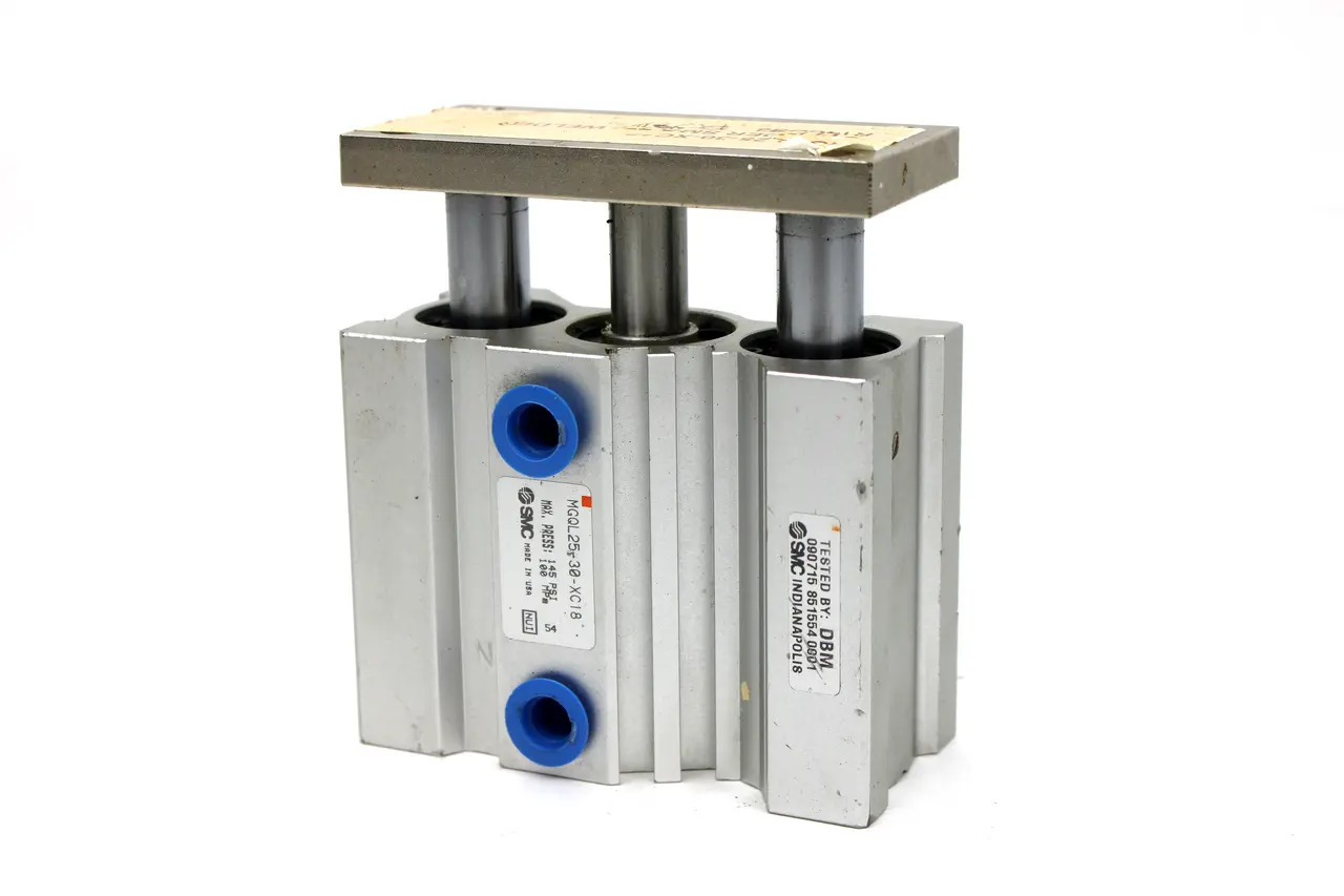 SMC MGQL25-30-XC18 Pneumatic Compact Guided Cylinder, 25mm Bore, 30mm Stroke