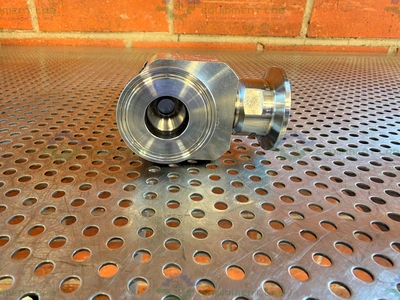 Used LESER 4814.7684 SPRING LOADED SANITARY SAFETY RELIEF VALVE W/1" SANITARY FITTING Valves/Fittings California US | Equipment Lab #1506523