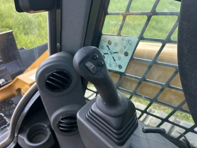 2023 CATERPILLAR W11-8/2000 Cranes & Forktrucks | Alan Ross Machinery (2)