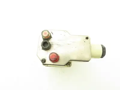 SMC IFW510-03-X304 Diaphragm Style Flow Switch 1-10 l/min 3/8" NPT 0.1 - 0.6 Mpa