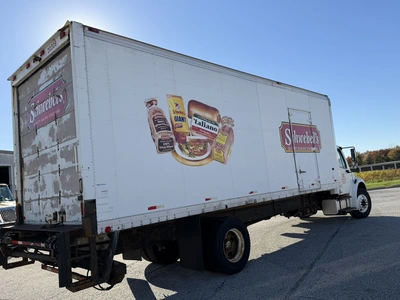 Used 2008 FREIGHTLINER BUSINESS CLASS M2 26' BOX TRUCK Box trucks Ohio US | Miedema Asset Management Group #1709385