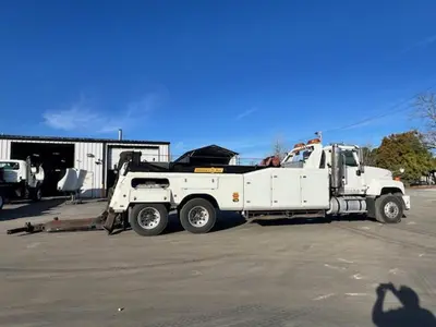 Used 2003 INTERNATIONAL PAYSTAR 5500I Tow trucks Washington US | Puget Sound Truck Sales #1546531