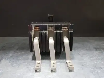 USED SQUARE D 999330