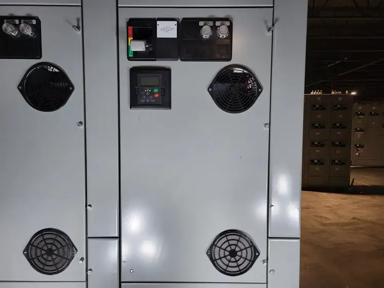 Used EATON SVX004A1-5A4N1 Switchgears British Columbia CA | Lenmark #240312
