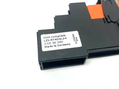 USED SIEMENS SIRIUS COMPACT PLUG-IN RELAY 2 CO DC 24V