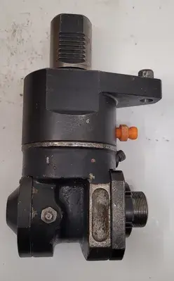USED MAZAK RIGHT ANGLE TOOL HOLDER