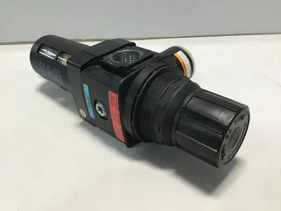 USED WILKERSON B28-06-FGG0