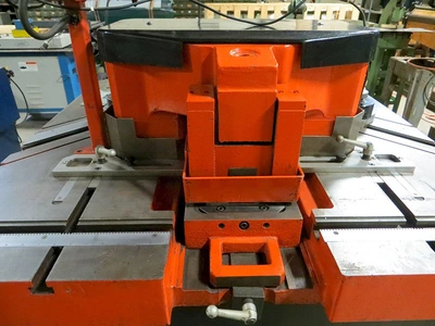 USED 1986 Amada CSHW-220