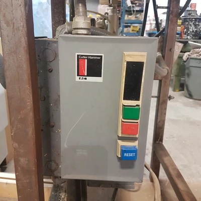 Pneumatic Motion Chop Saw