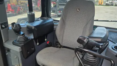 USED 2021 Deere 700L XLT
